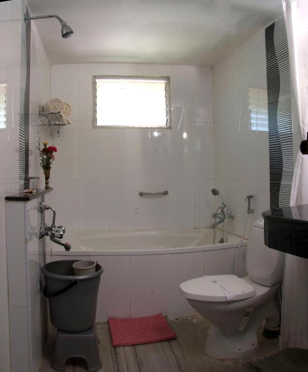 קודאיקנאל Hotel Jai מראה חיצוני תמונה