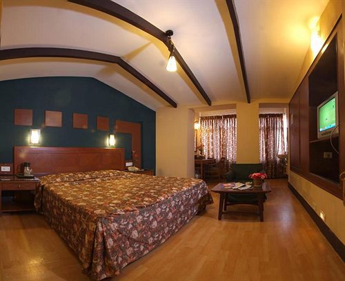 קודאיקנאל Hotel Jai מראה חיצוני תמונה