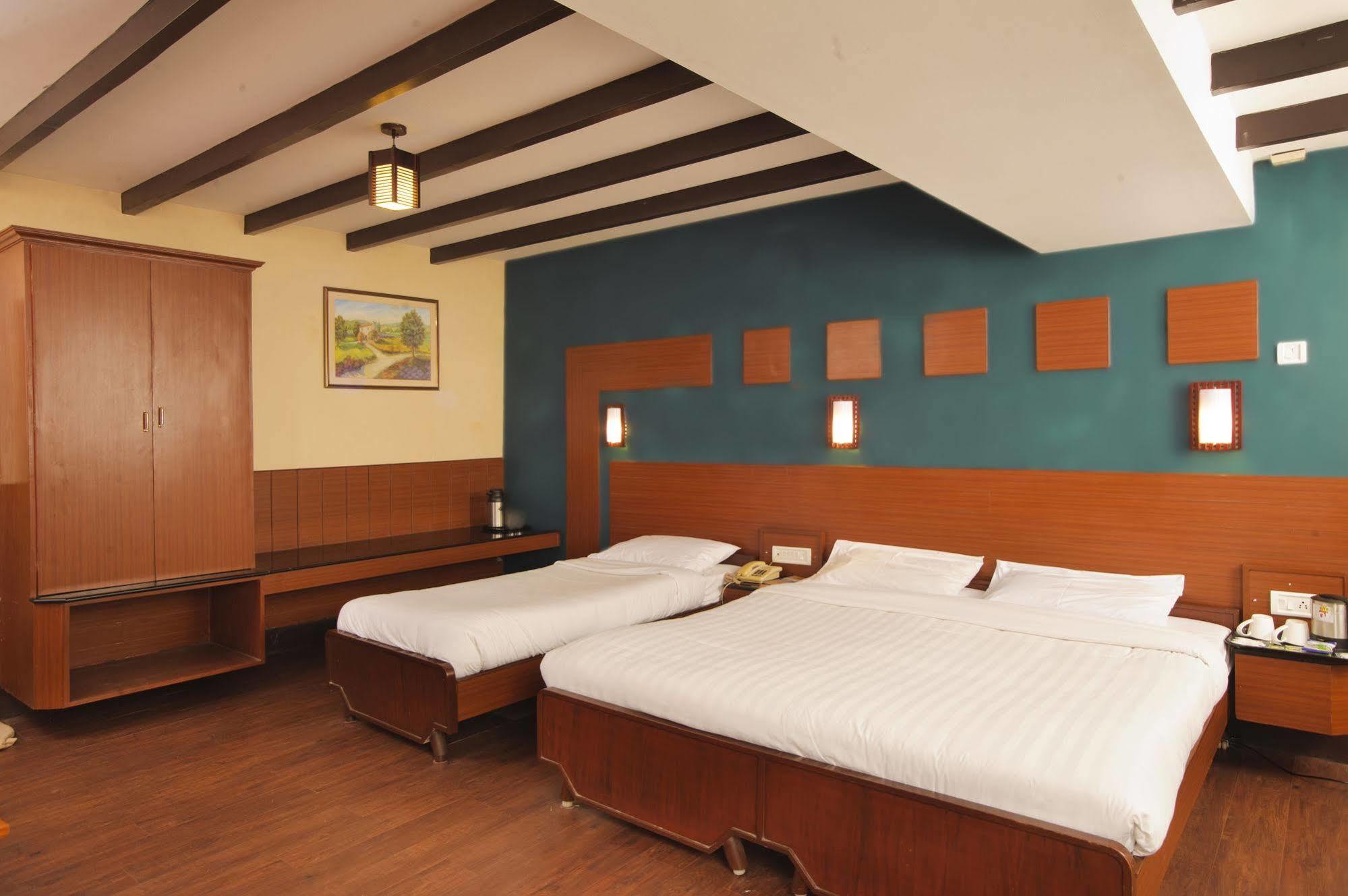 קודאיקנאל Hotel Jai מראה חיצוני תמונה